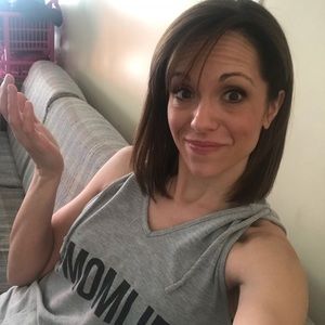 Meet your Posher, Caitlin